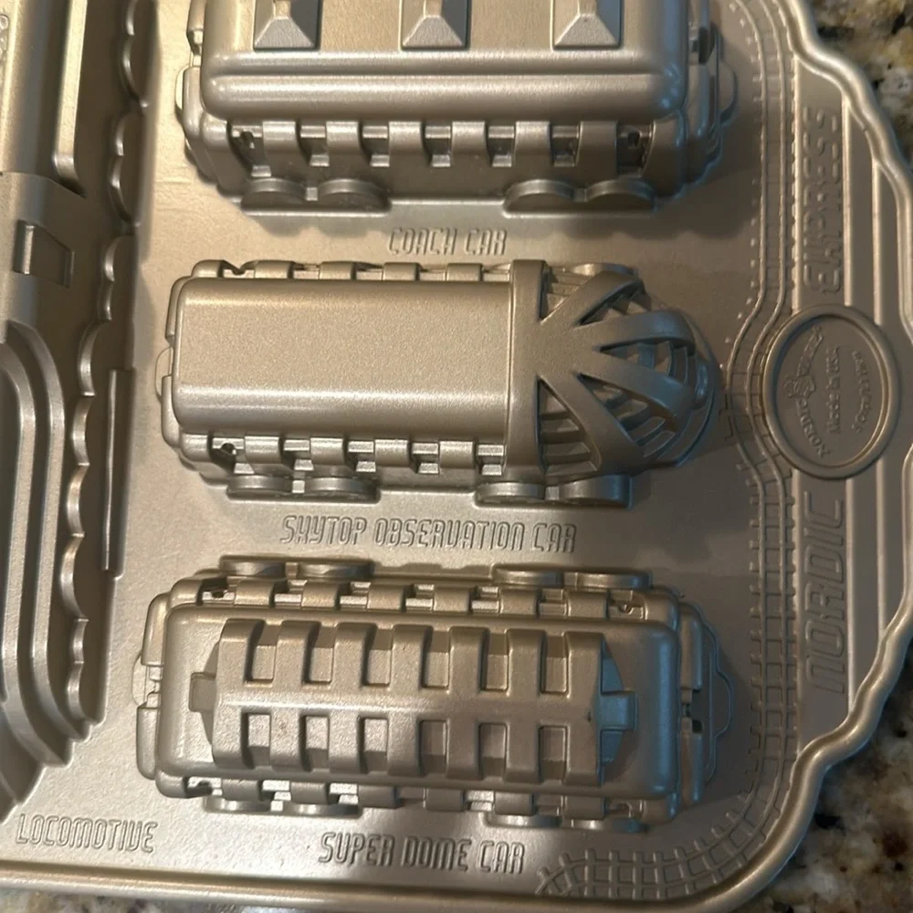 Williams Sonoma Nordic Express Train mold